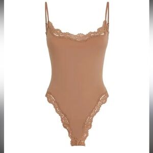 Skims Fits Everyone Nude Lace Trim Super Soft Thong Bodysuit XS shapewear